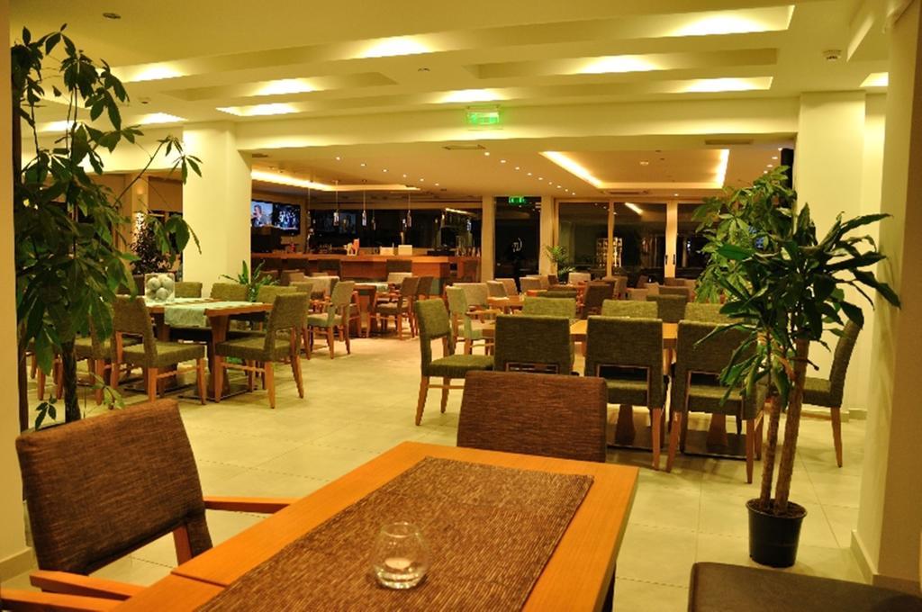 Corfu Mare Hotel -Adults Only Екстериор снимка