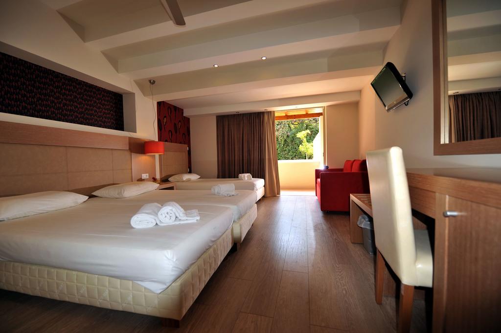 Corfu Mare Hotel -Adults Only Екстериор снимка